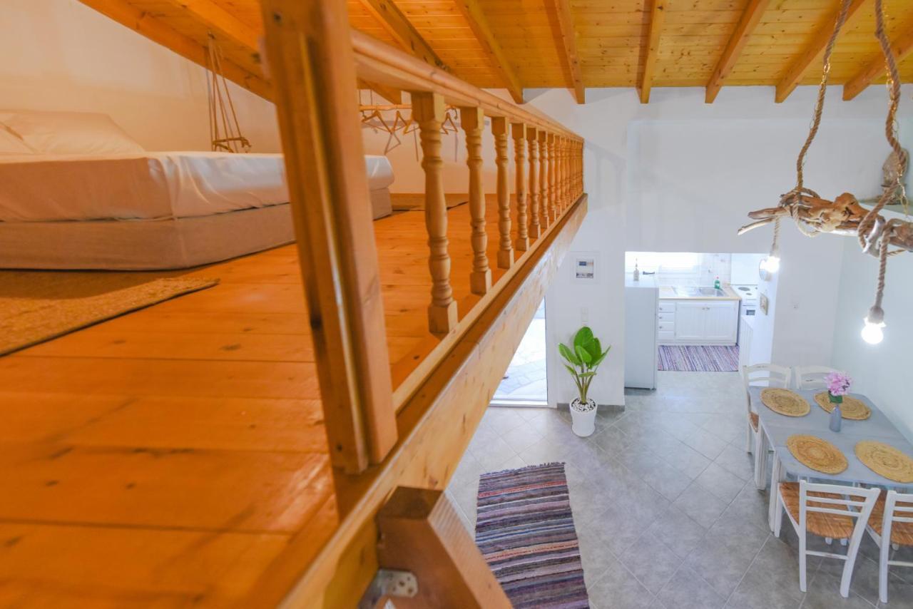 Merabello House *